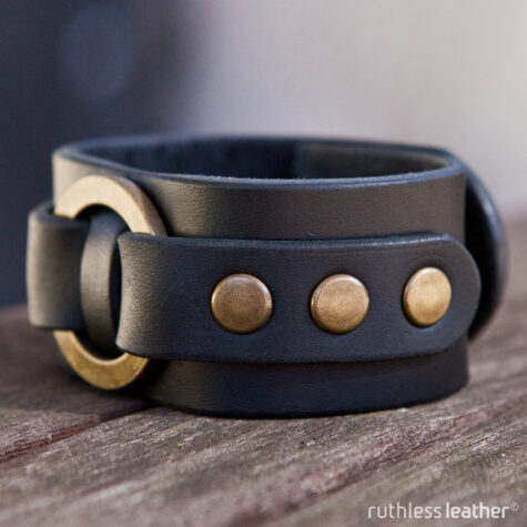 ruthless leather o-disc cuff