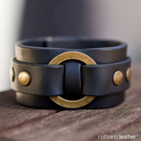 ruthless leather o-disc cuff